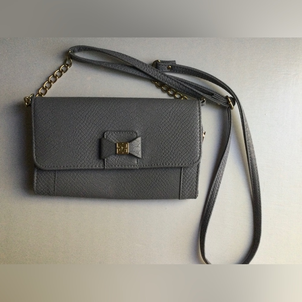 NWOT Jessica Simpson Crossbody Bag - Gray PVC Snakeskin w Leopard Pattern Lining